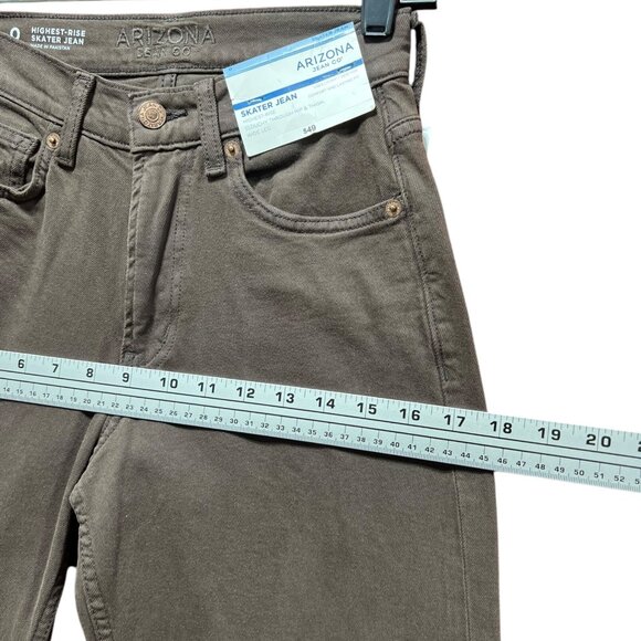 Arizona - Women's High-Rise Slouchy Skater Jeans Loose Through Hip & Thigh - 0 - Picture 4 of 12